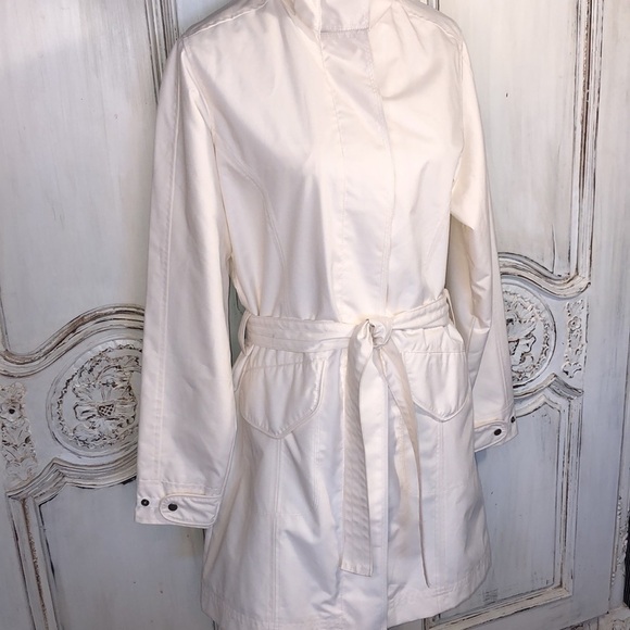 Port Authority Cream Packable Hoodie Raincoat Zip and Button Front Closing S/S - Picture 2 of 16